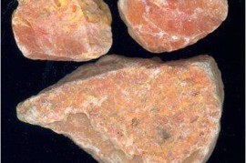墙裂推荐（砒石的化学式）砒霜又叫什么石子，砒石的功效与作用及禁忌,中药砒石图片，